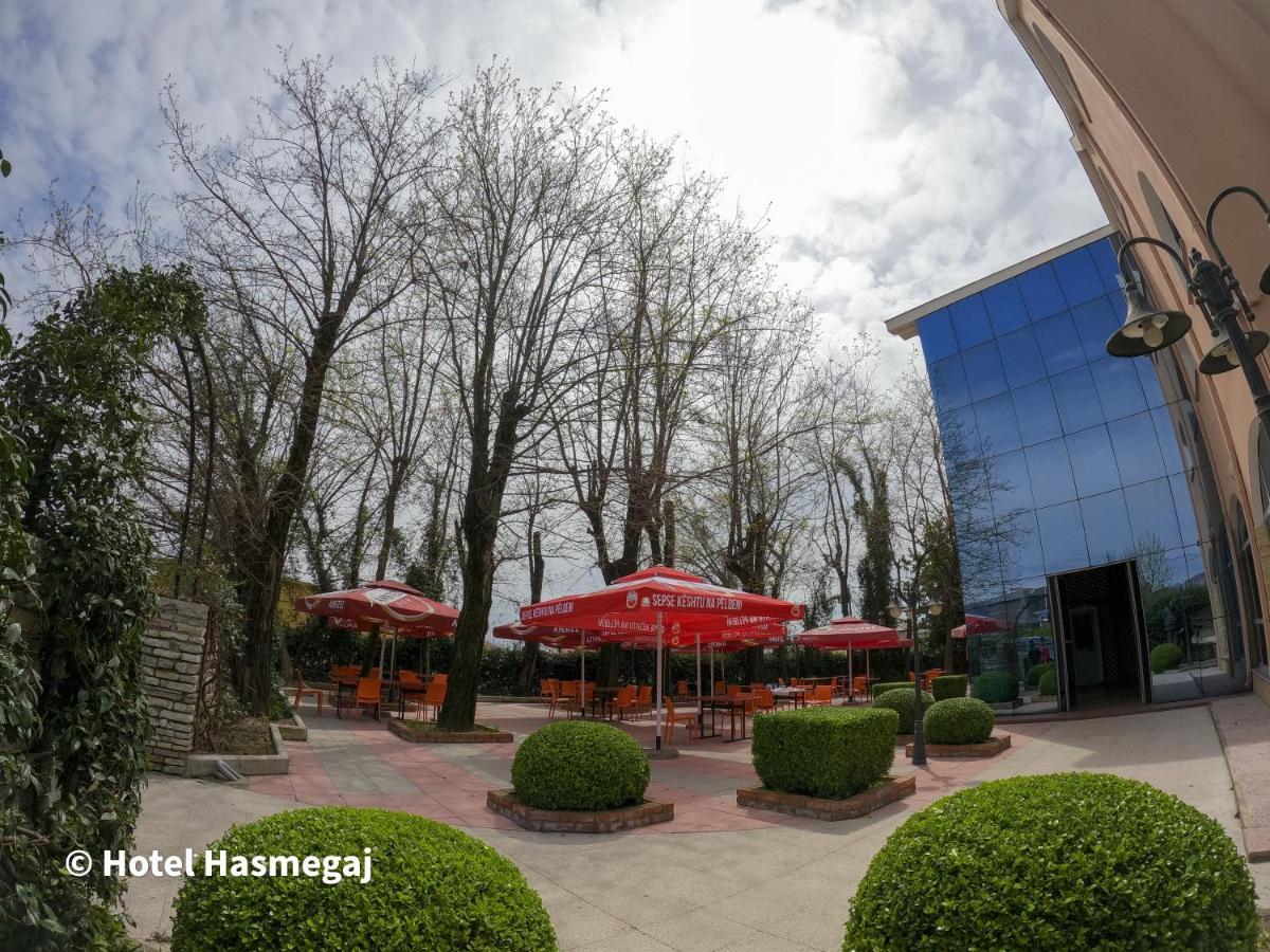 Hotel Hasmegaj Mahall' e Kryethuit Buitenkant foto